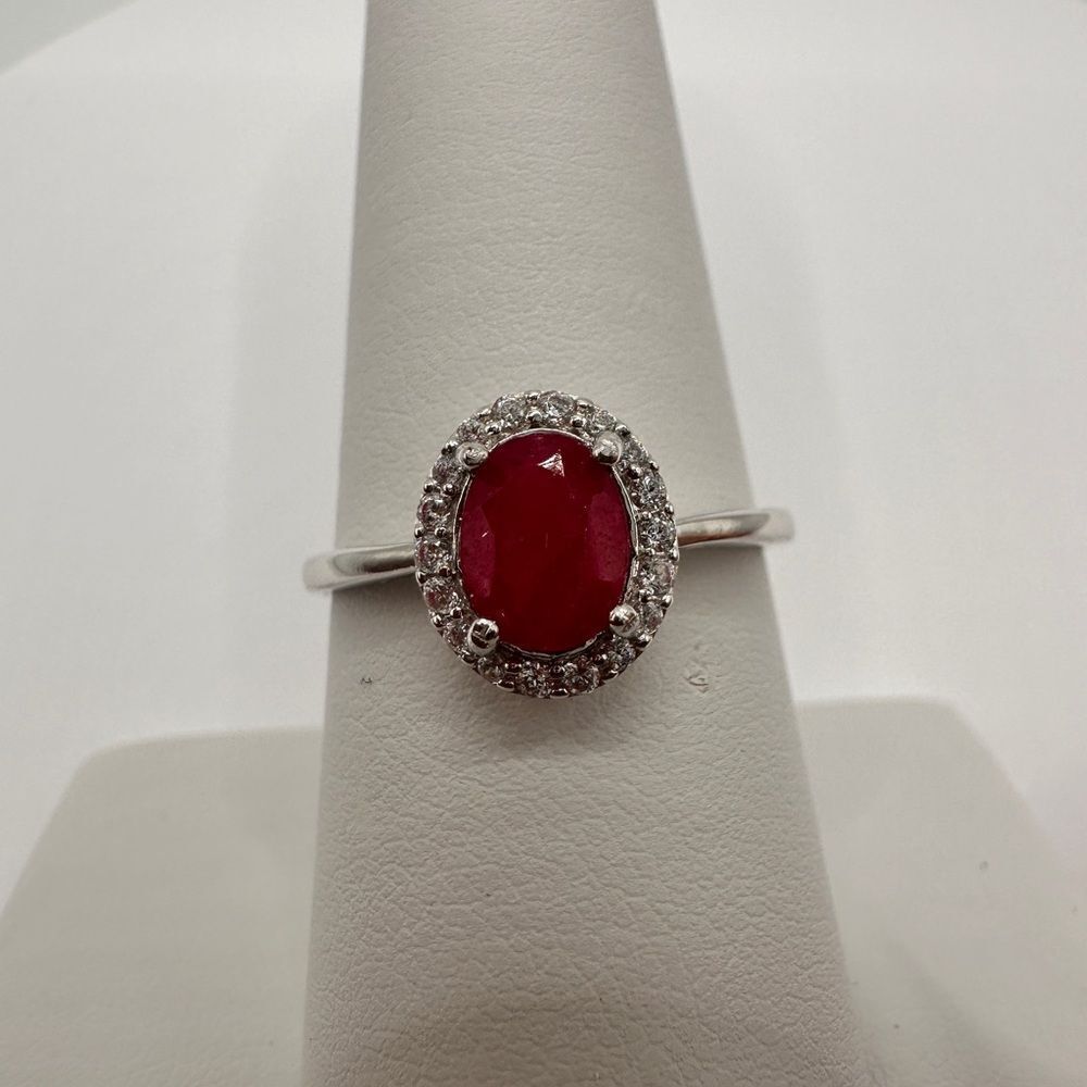 .88ct genuine ruby, cz halo diamond accents, stamped s925 (plated) ring! - Picture 4 of 5